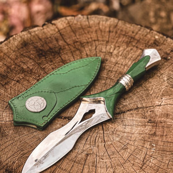 Green Knife — Everyday Carry Folding Blade