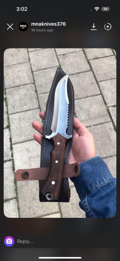 Wooden handle skinner