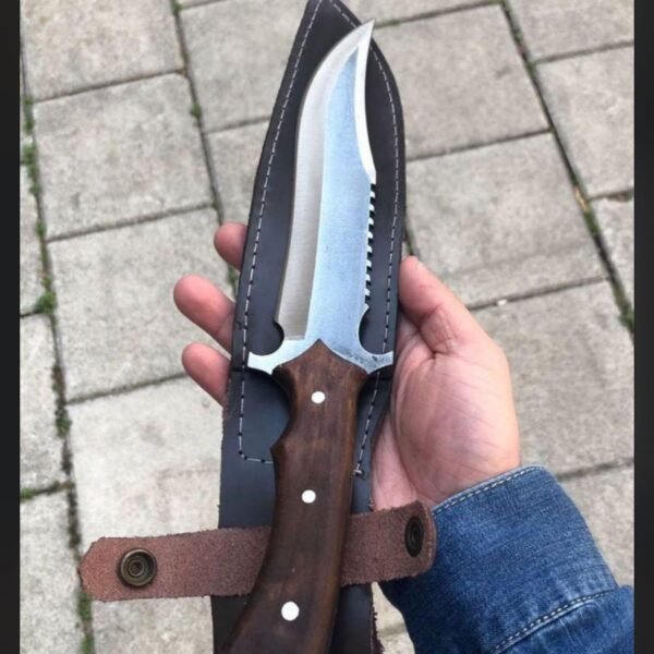 Wooden handle skinner