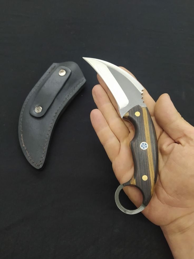 Handmade karambit